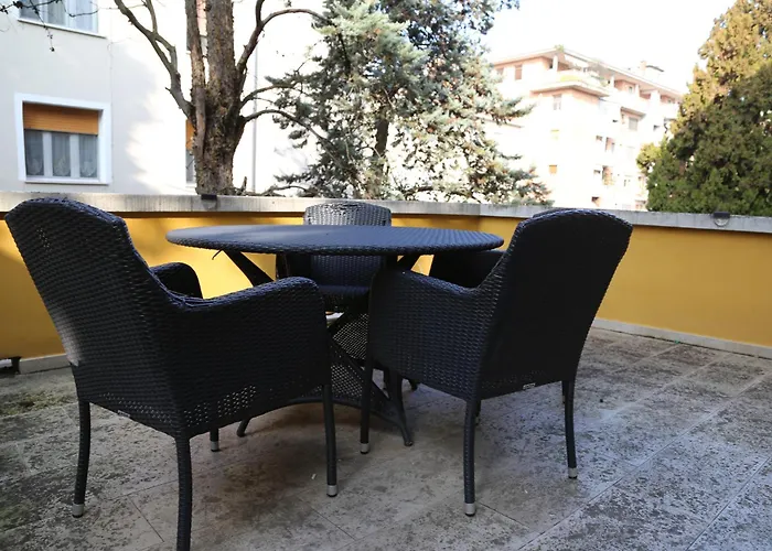 Garden / Del Ducato Apartment